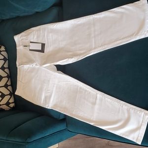 NWT Calvin Klein white skinny jeans